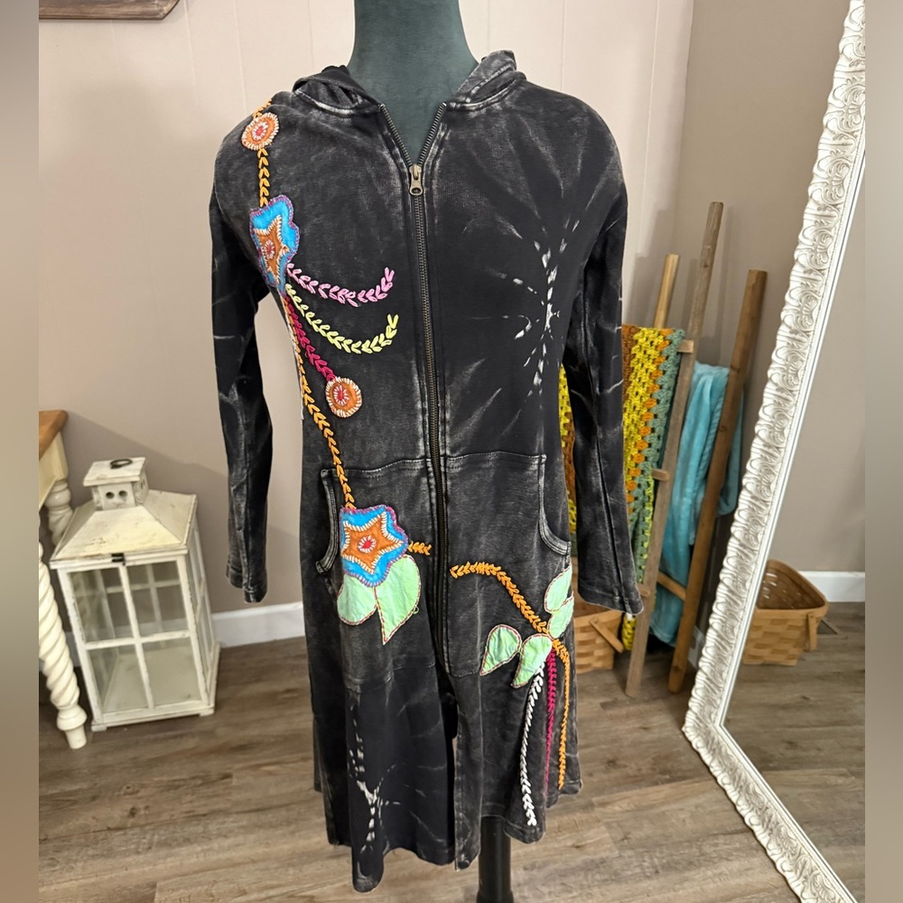 Rising International • Floral Embroidery Boho Tie Dye Duster Hoodie - Picture 2 of 11